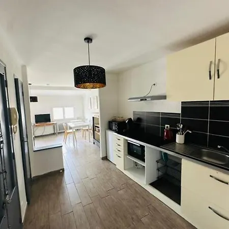 Grand T2 50m2 Centre, Vue Sur Cathedrale Apartment *